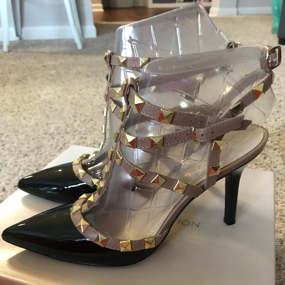 Brand new women’s BCBG Heels, never worn.
